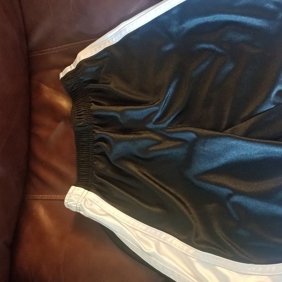 Athletic Clothes - Picture 5 of 5